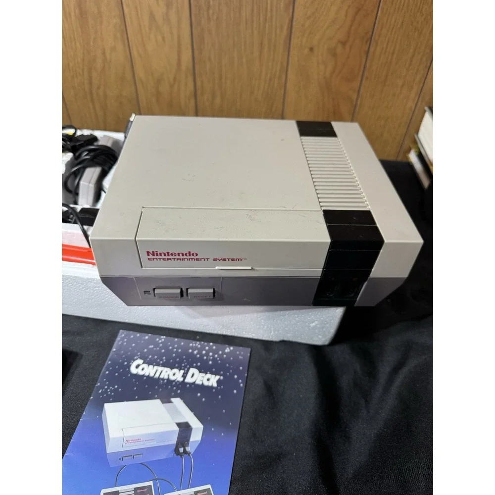 Nintendo Entertainment System NES Action Set New Open Box✅ 1985-1993‎